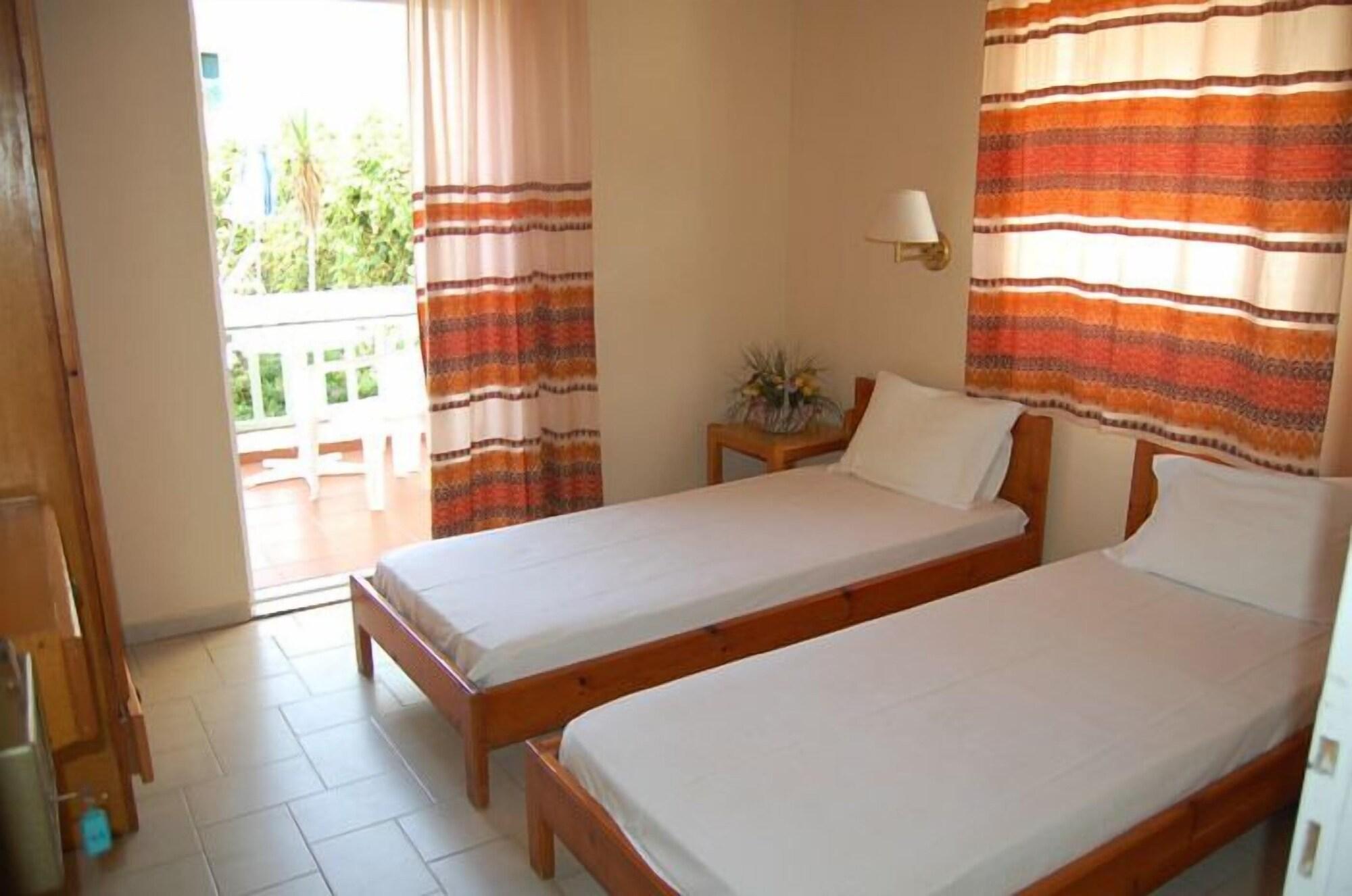 Haris Apartments Kokkini Hani Dış mekan fotoğraf