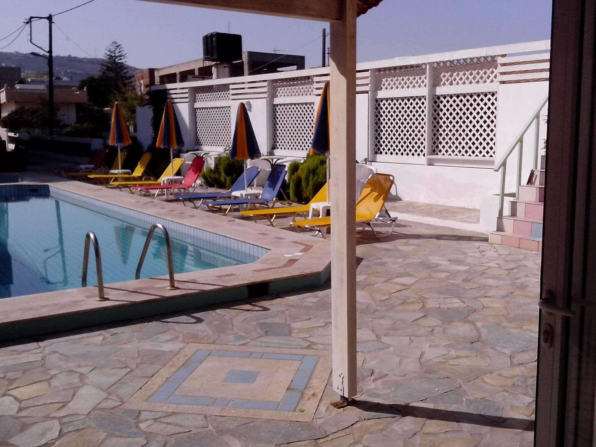 Haris Apartments Kokkini Hani Dış mekan fotoğraf