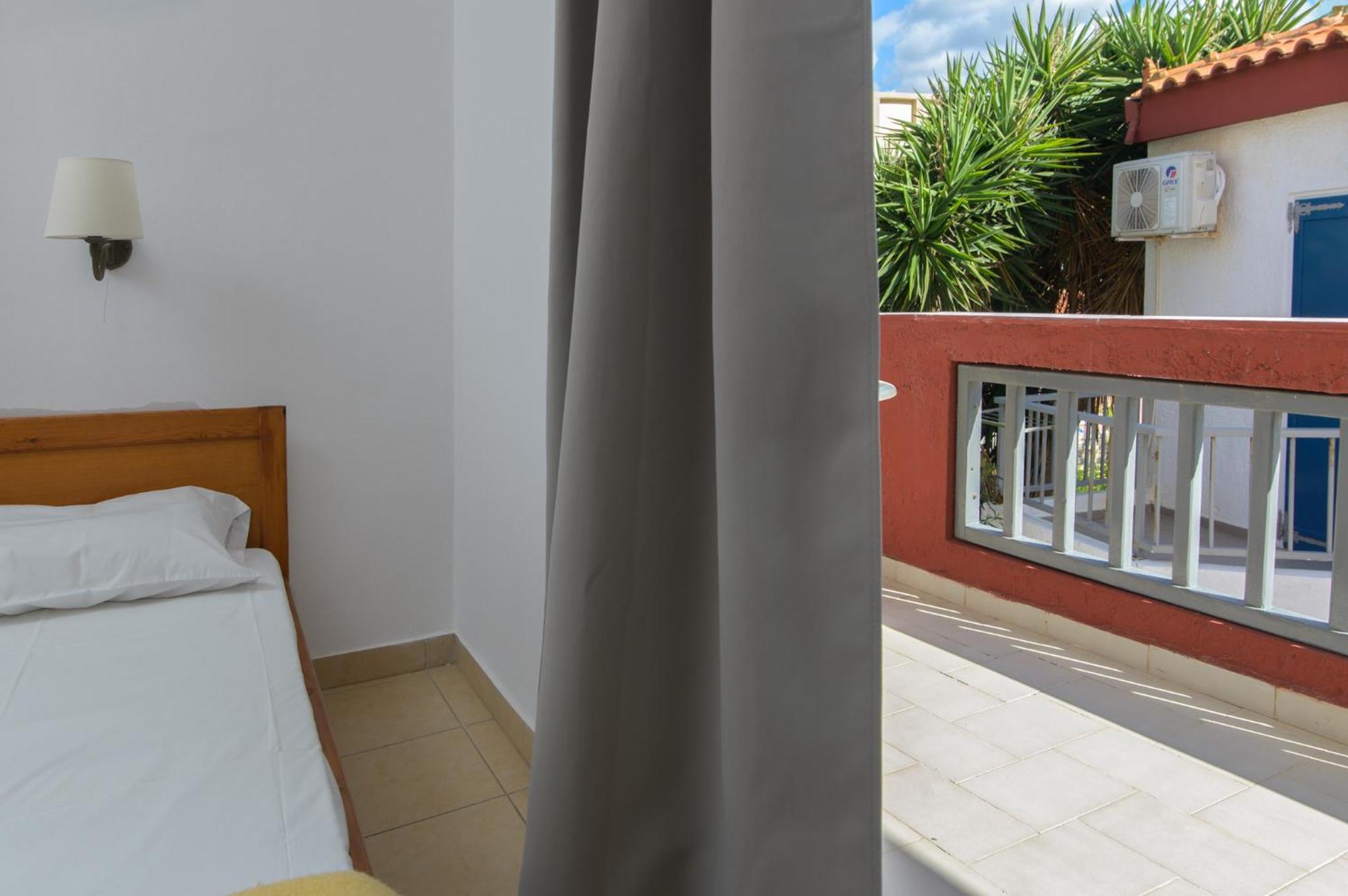 Haris Apartments Kokkini Hani Dış mekan fotoğraf