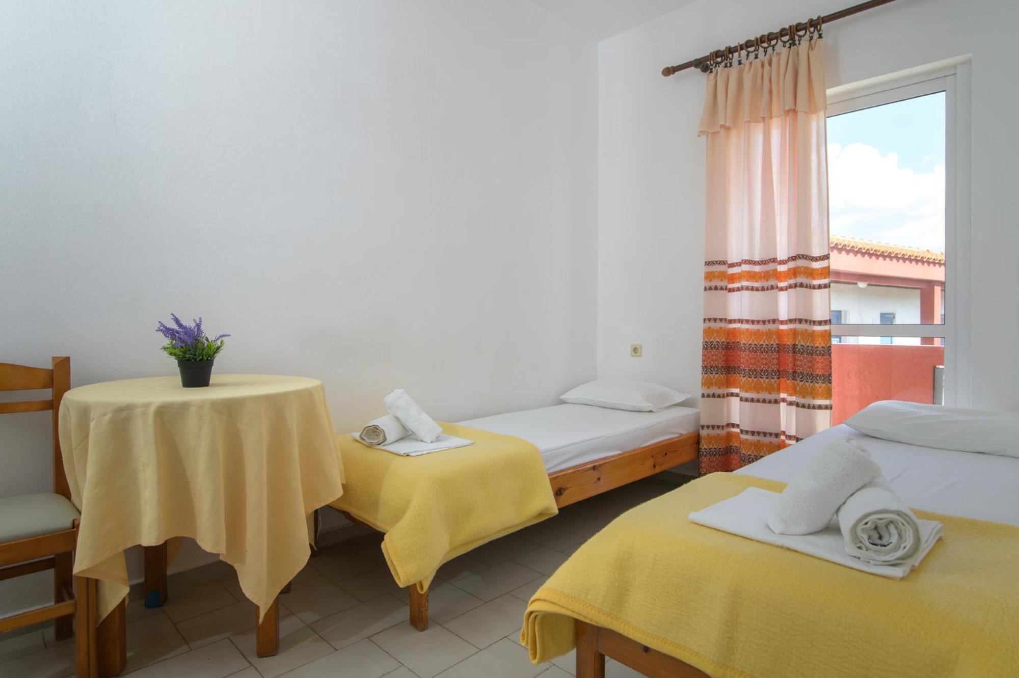 Haris Apartments Kokkini Hani Dış mekan fotoğraf